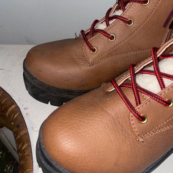 Juicy Couture Brown Sherling Boots 9.5 - Picture 6 of 8